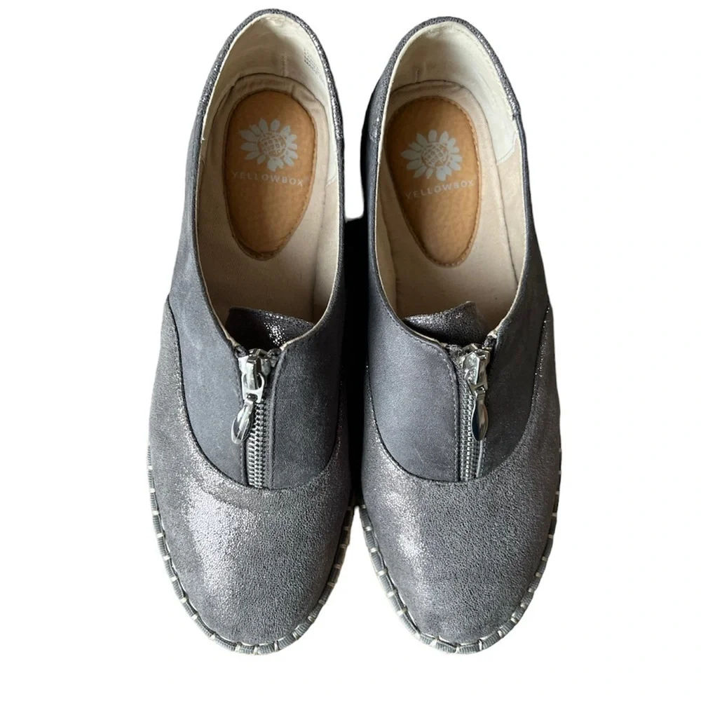 Yellowbox Graham Women’s Grey Metallic Zipper Espadrille Flats, Size 8.5M